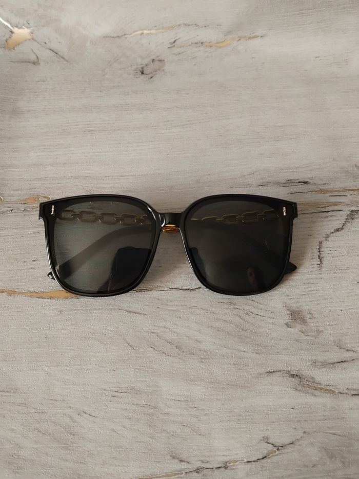 Lunette de soleil femme