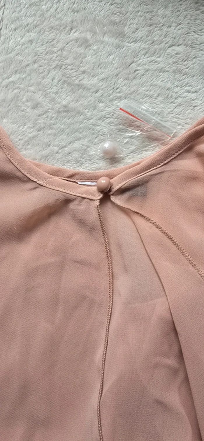 robe dégriffée rose poudré avec cape amovible Taille 36/S défauts - photo numéro 17