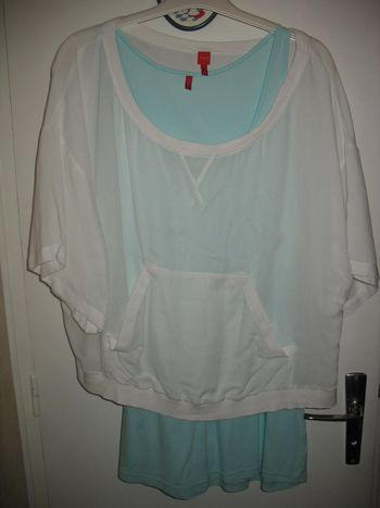 LOT 2 PCS : TEE SHIRT BLANC + DÉBARDEUR VERT CLAIR "MISS CAPTAIN" - TAILLE 2 - n°01