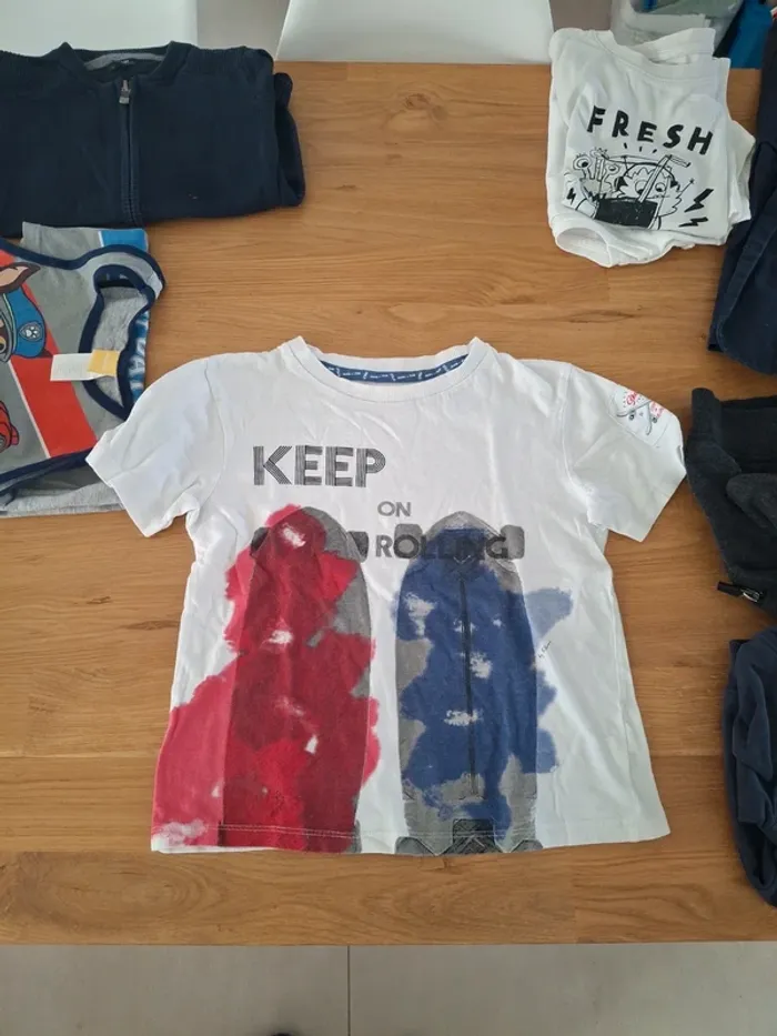 Lot vêtements garçon 5 ans - photo numéro 4