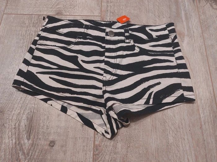 Short zèbre
