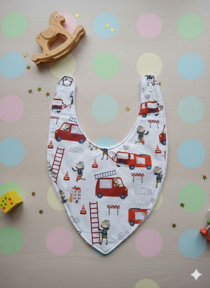 Bavoir bandana 18 mois à 36 mois Création fait main artisanale - photo numéro 2