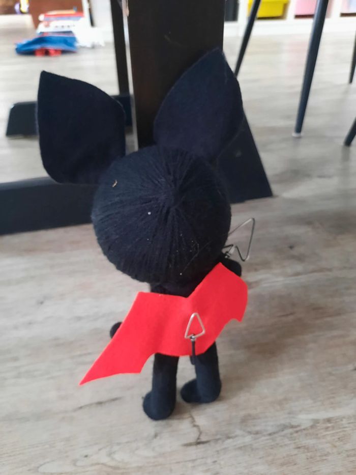 Chauve souris ou démon - photo numéro 2