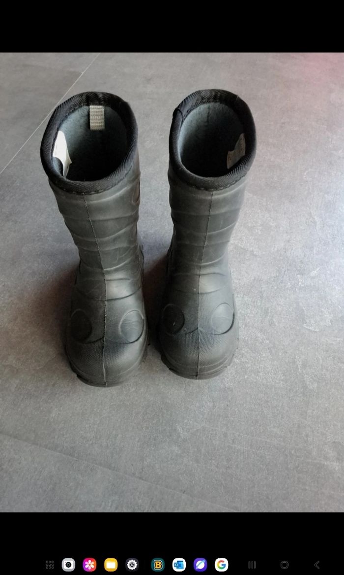 Lot  T25 bottes de pluie neuves Solognac et après-ski Mc Finley en parfait état - photo numéro 2