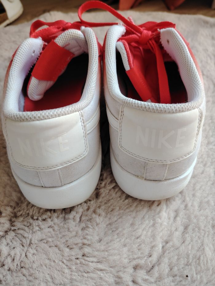 Basket Nike taille 42 - photo numéro 5