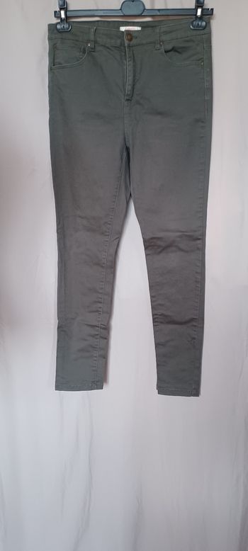 Très beau pantalon femme T 44