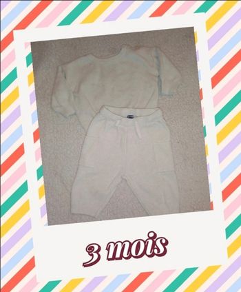 Ensemble bébé pull et pantalon