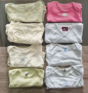 Lot de 8 bodies manches longues - 6 mois - Petit Bateau, TCF et autres