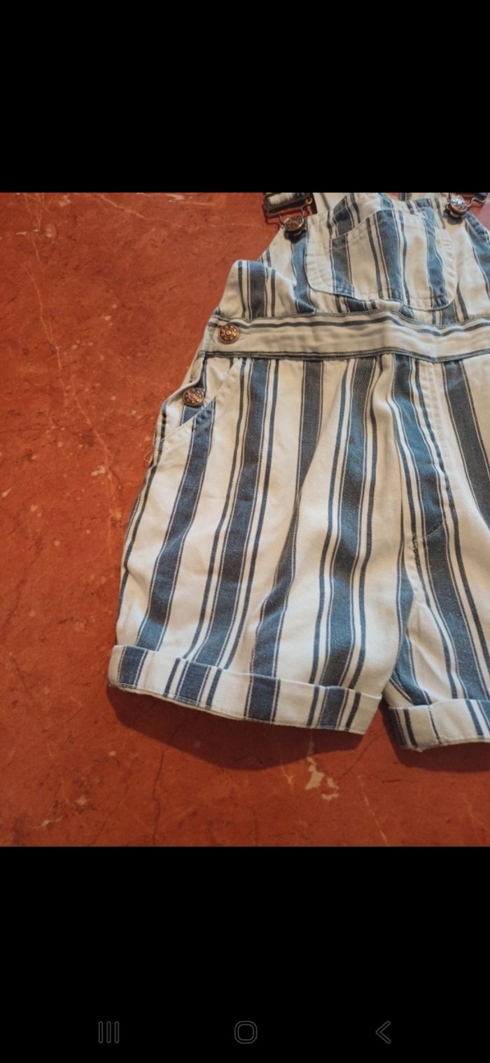 Salopette courte bébé taille 18 mois - photo numéro 3