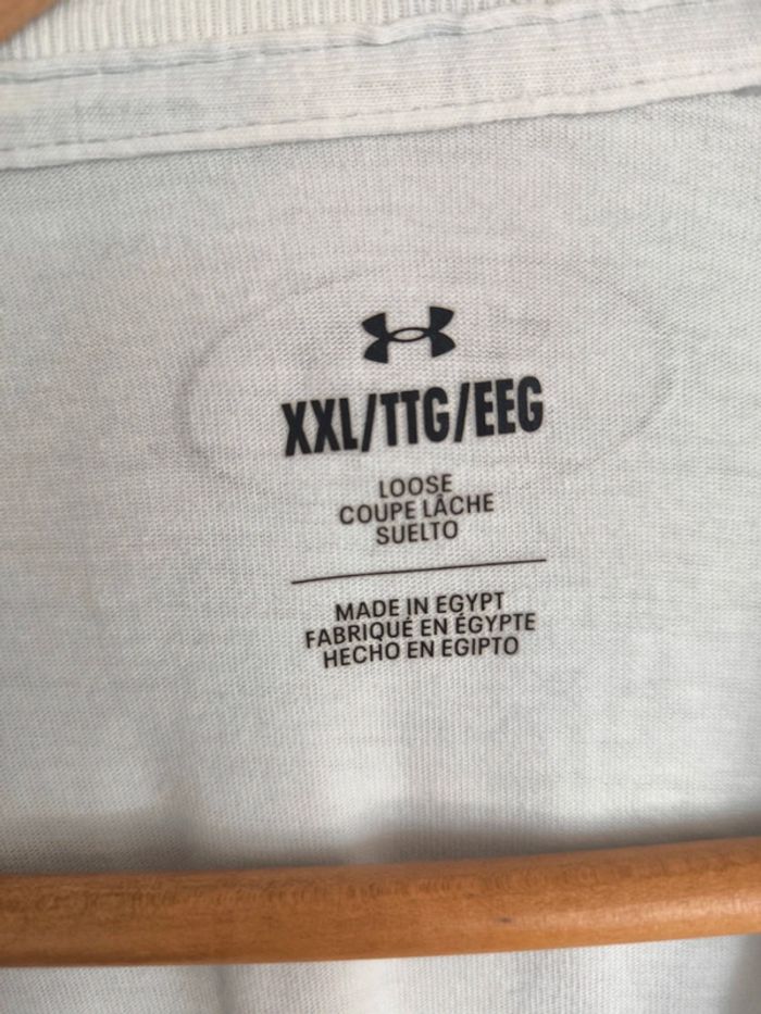 Tee shirt bleu très clair under armour taille XXL - photo numéro 3