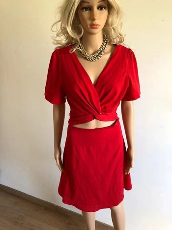 Robe rouge neuve à manches courtes Molly Bracken taille L (valeur 52€)