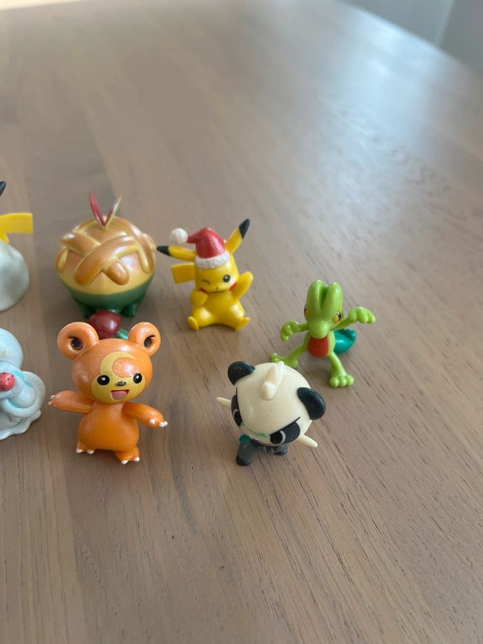 lot de figurines pokémon officielle - photo numéro 4