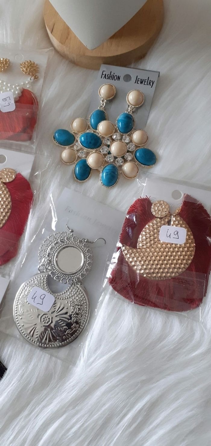 Bijoux fantaisies - photo numéro 2