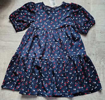 Robe motifs cœur neuve 8 ans