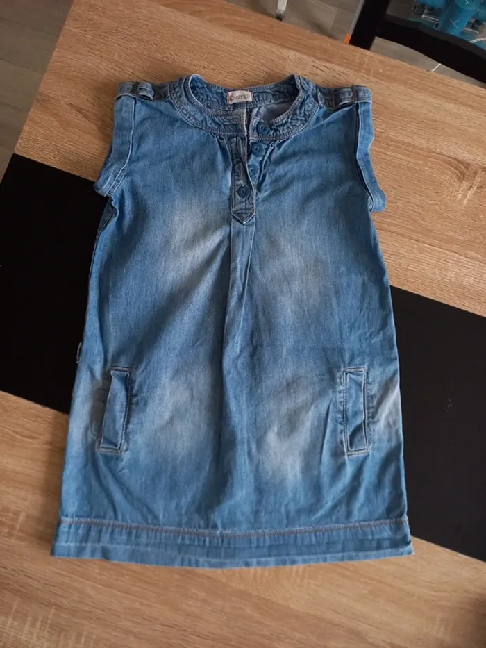 Robe en jean's 👗 8 ans - photo numéro 2