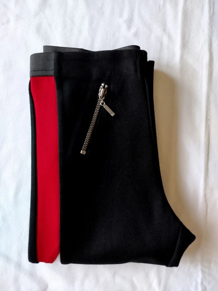 legging long noir avec motifs 8ans