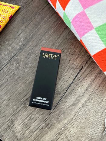 Bâton bronzant Laritzy neuf Mahalo