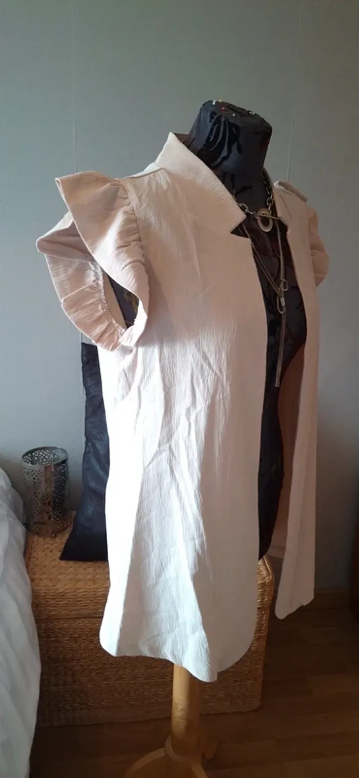 Sur chemise beige shein neuve taille l - photo numéro 2