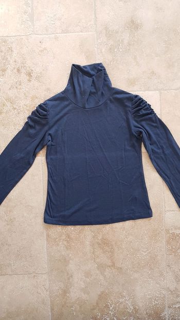 T-shirt manches longues col roulé Taille 10 ans