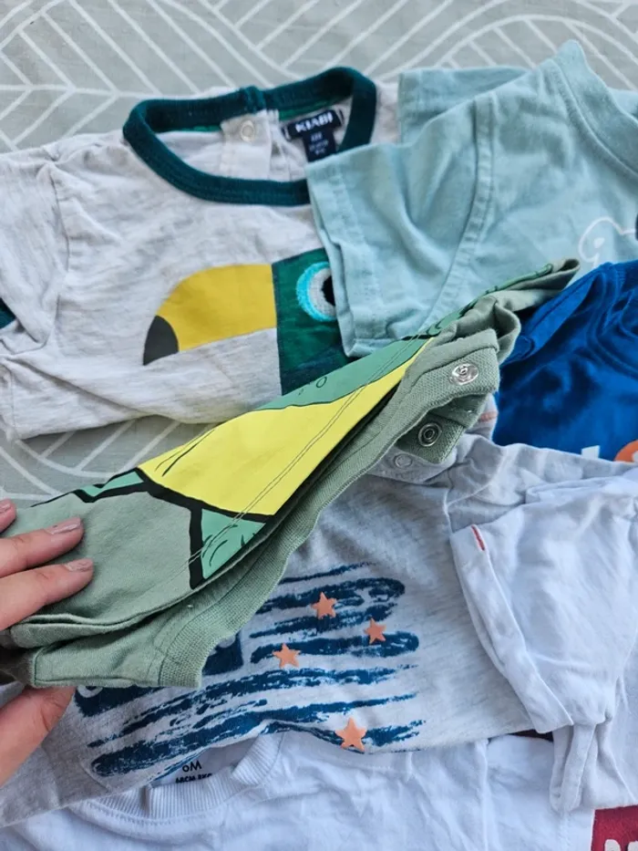 Lot de 8 Tee-shirt taille 6 mois 🌸 - photo numéro 2
