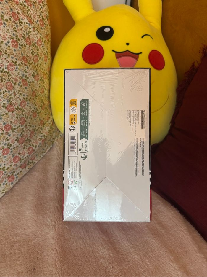 Pokémon Display Bundle Flamme Blanche EV10.5 FR🇫🇷 neuf et scellé - photo numéro 2