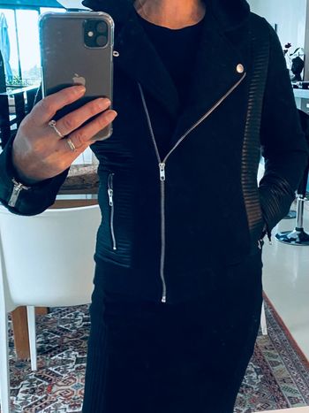 Tailleur Perfecto noir tissus Charlott’