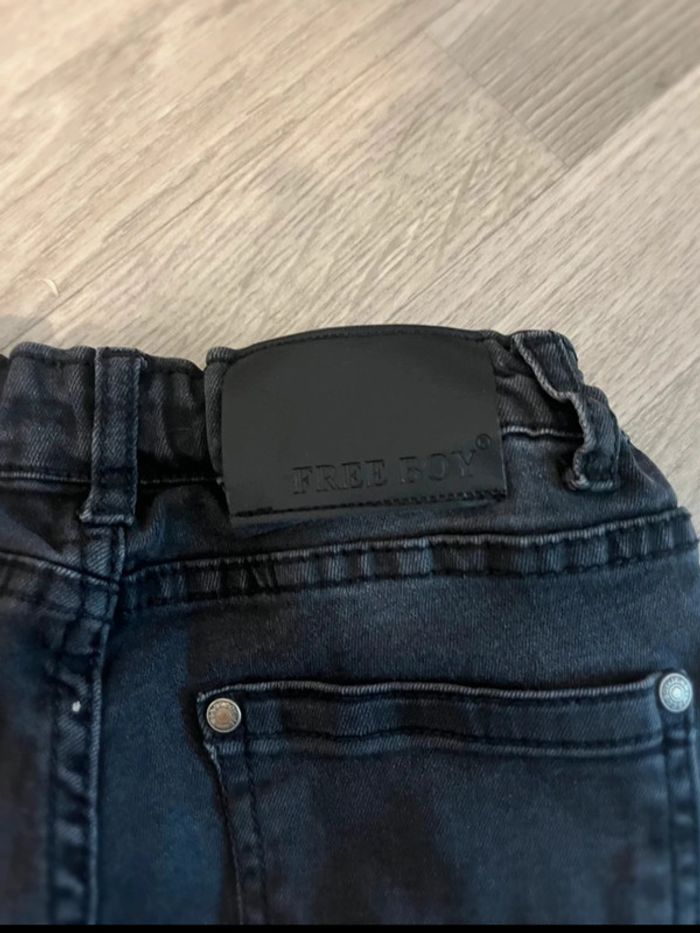 Très jolie pantalon Freeboy taille 8 ans - photo numéro 5