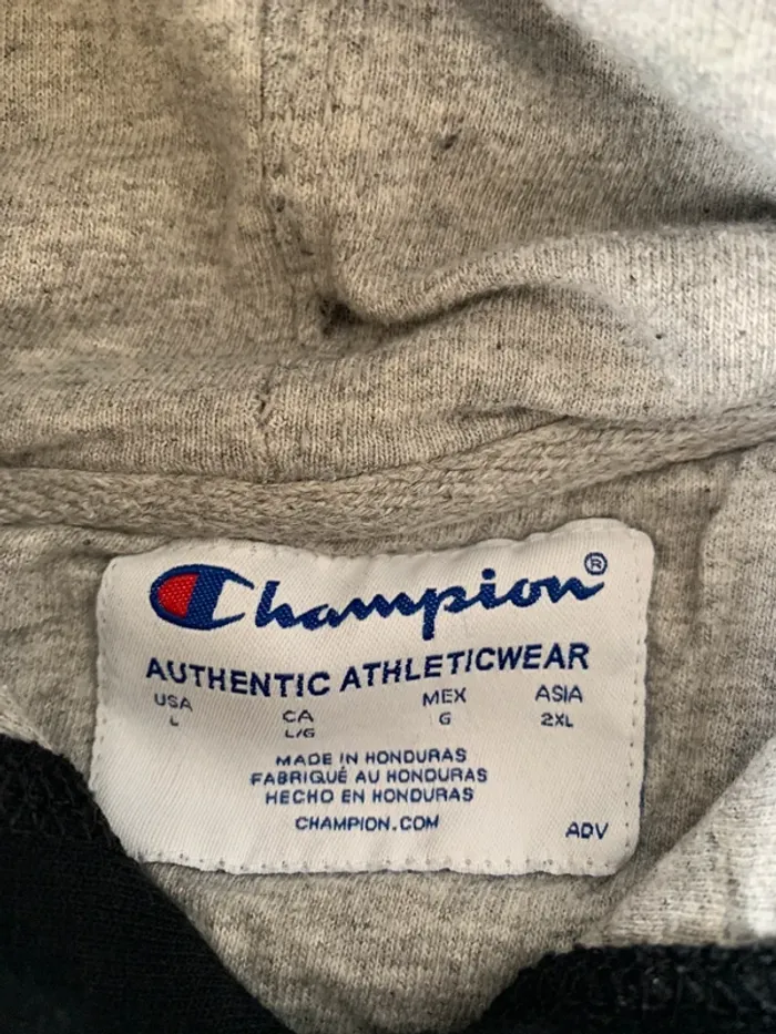 Sweat à capuche Champion noir - Un classique indémodable - photo numéro 3