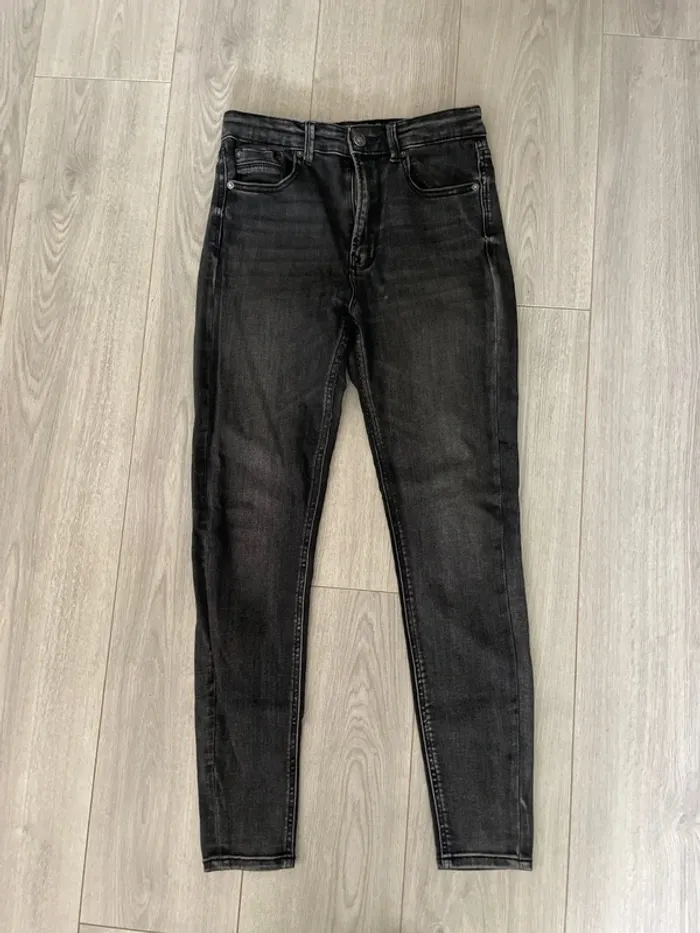 Jean noir femme Stradivarius