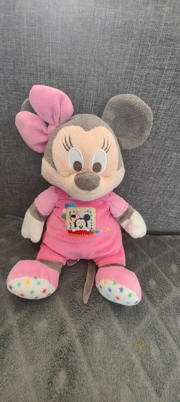 Peluche Minnie motif étoile
