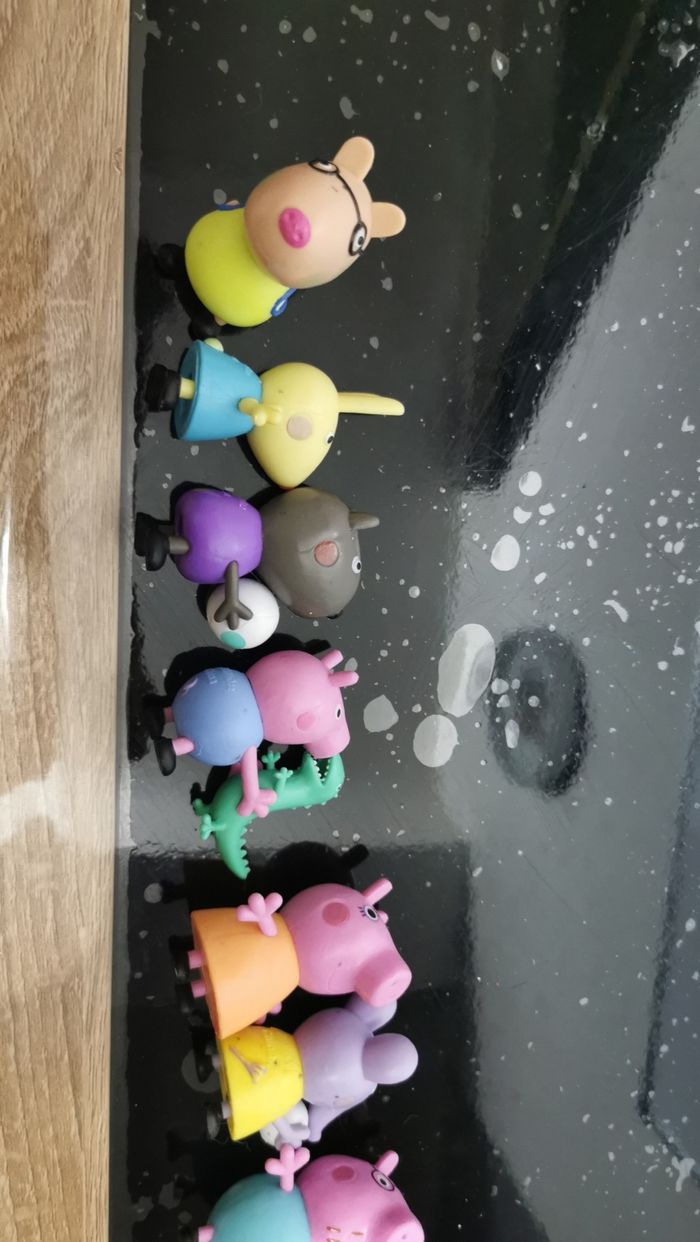 Lot 10 fegurines peppa pig - photo numéro 2