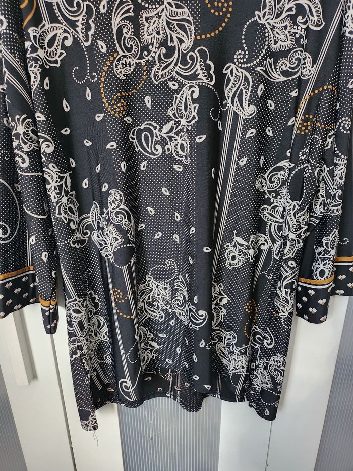 Haut femme taille 4 - photo numéro 3