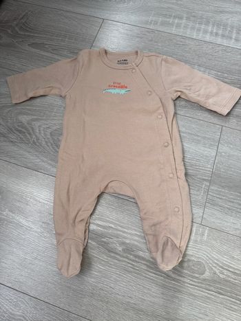 Pyjama 1 pièce beige - Taille 1 mois - Kiabi 