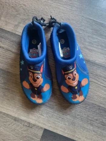 Chaussures d'eau / aquatiques / chaussons de plage. Garçon/Fille. Pat Patrouille. Taille 24/25. TBE