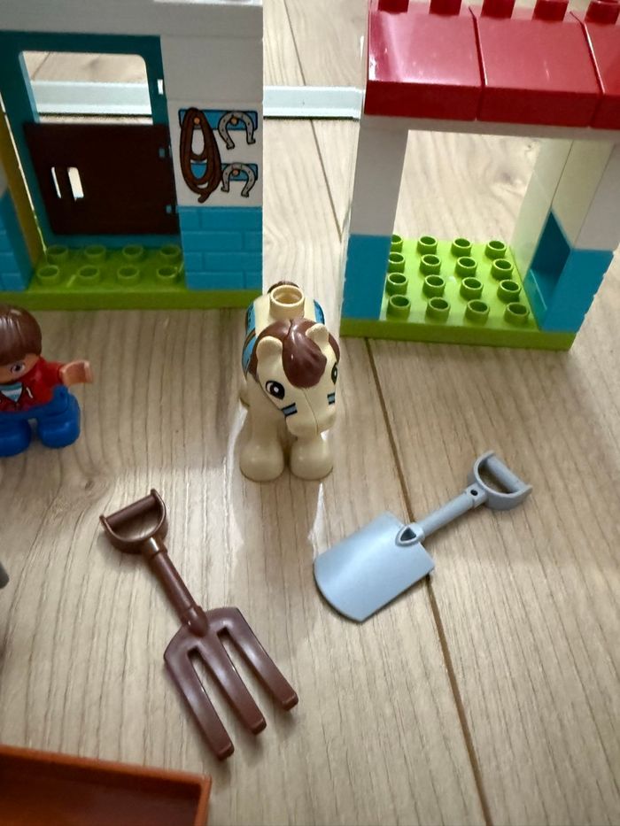Magnifique Lego Duplo Écurie - photo numéro 3