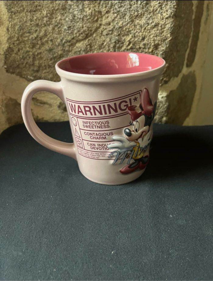 Grande tasse , mug Minnie en relief 3D Disneyland Resort Paris - photo numéro 4