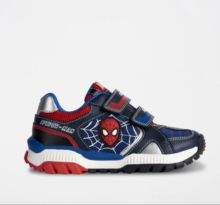 Baskets scratch Spiderman neuves - photo numéro 4
