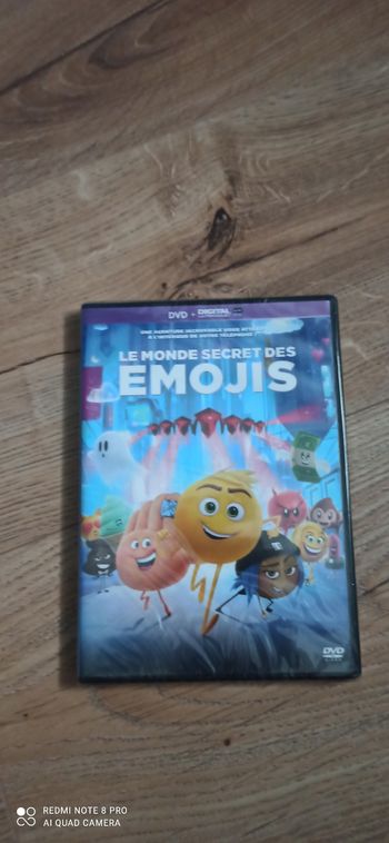 DVD le monde secret des emojis