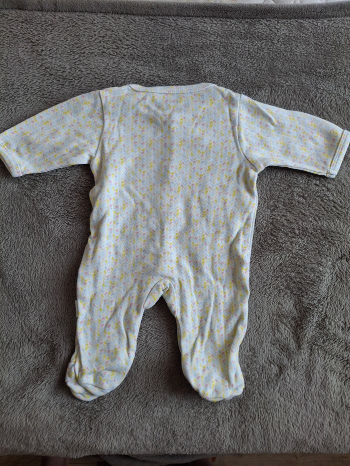 Lot 2 bodys + 1 pyjama naissance - photo numéro 3