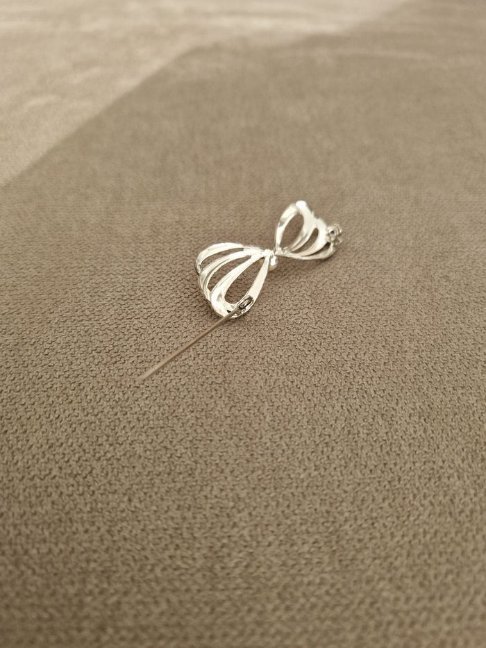 Broche argentée vintage avec sa perle - photo numéro 10