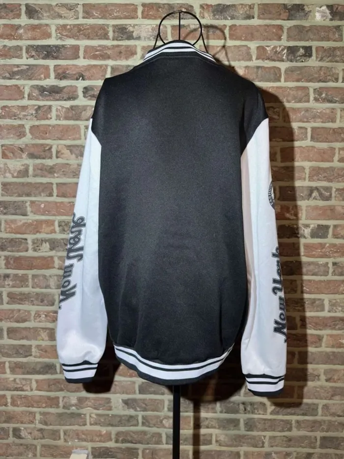 Blouson Varsity noire et blanche New York Taille L / 40 - photo numéro 12