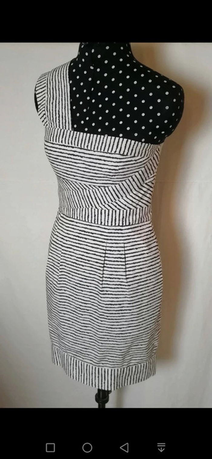 Robe rayures noir blanc Taille XS Bcbg MaxAzria - photo numéro 7