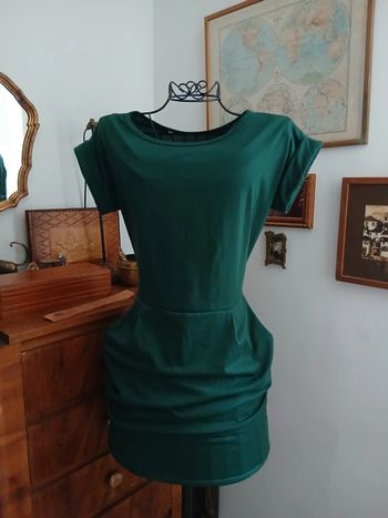 Robe courte col bateau manches courtes ceinture à nouer