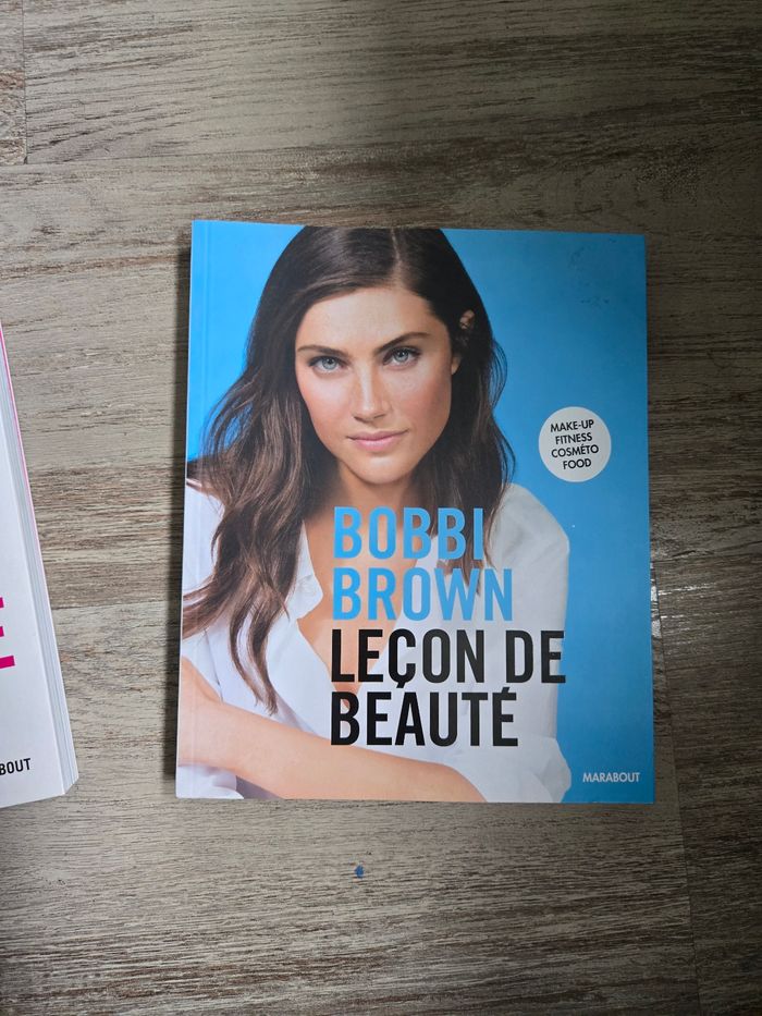 2 livres maquillage Bobby brown - photo numéro 3