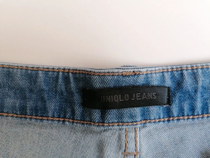 Short en jean Uniqlo taille 38 cm - photo numéro 3