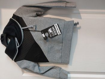 survêtement jogging gris et noir stylé 4 ans