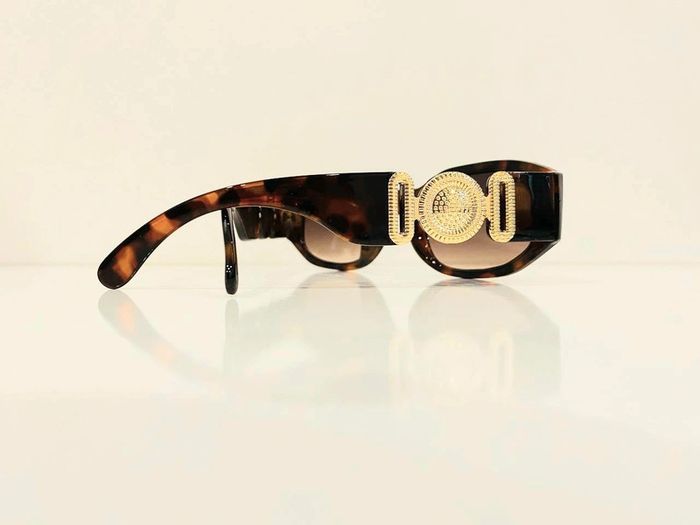 Lunette de soleil mixte marron écaille et dorée UV protection catégorie 3 - photo numéro 4
