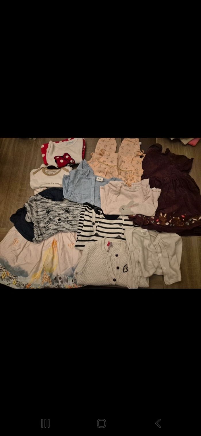 Lot vêtements fille 9-12 mois