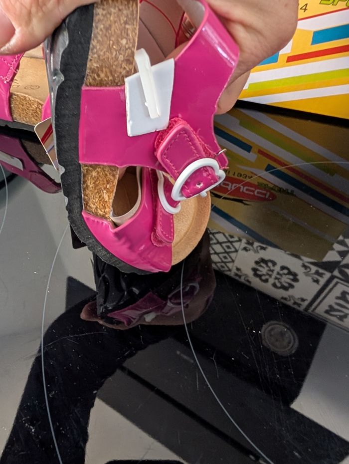 Sandales d'été fille. Taille 23. Neuf. Balducci - photo numéro 5