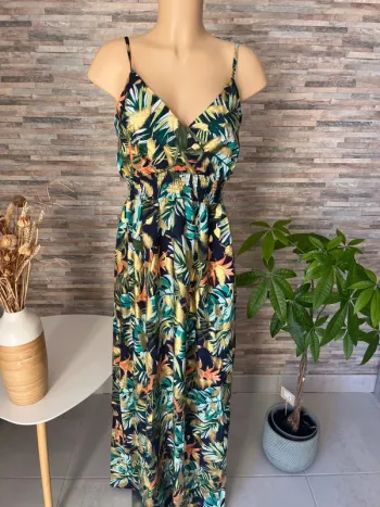 Robe marine et verte